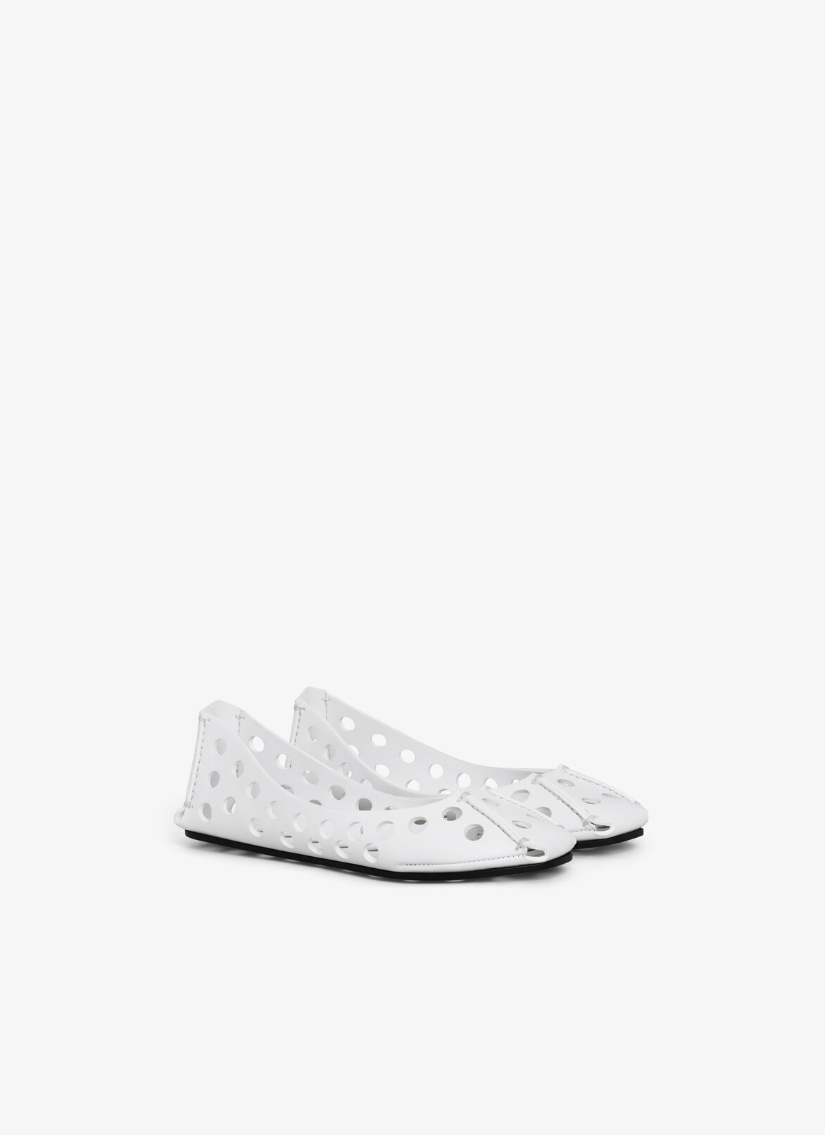PERFO BALLET FLATS IN CALFSKIN ALAÏA WHITE PERFO BALLET FLATS IN CALFSKIN